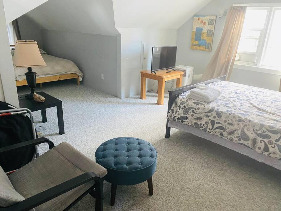 Artistic Apartment Near Downtown Βικτώρια Εξωτερικό φωτογραφία