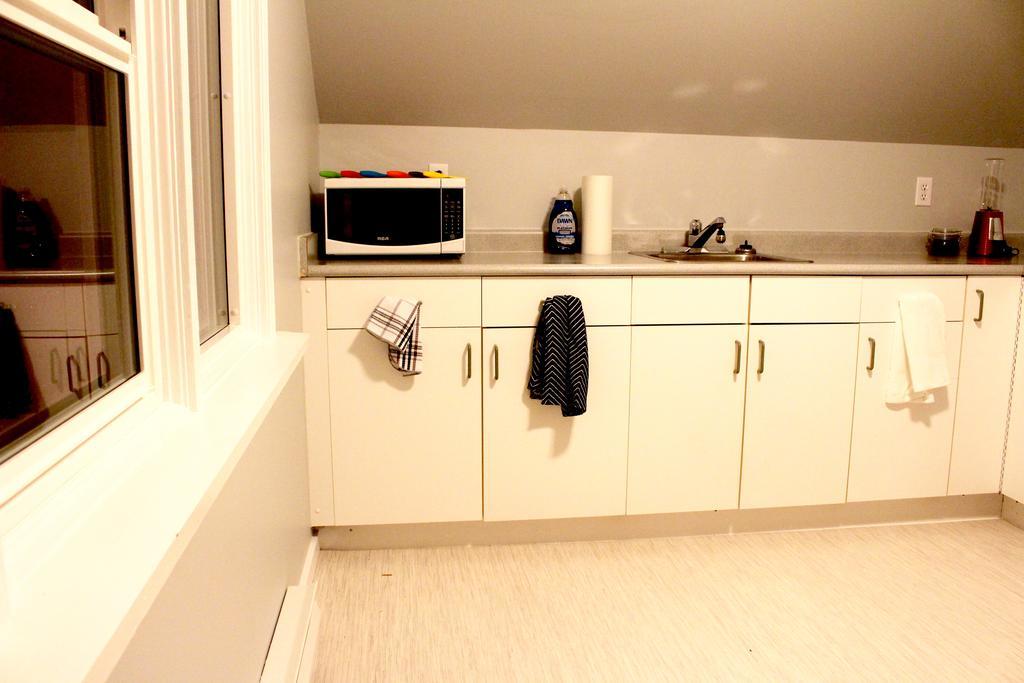 Artistic Apartment Near Downtown Βικτώρια Εξωτερικό φωτογραφία
