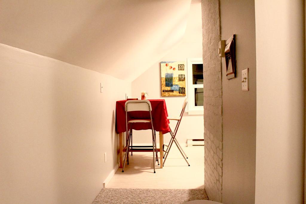 Artistic Apartment Near Downtown Βικτώρια Εξωτερικό φωτογραφία